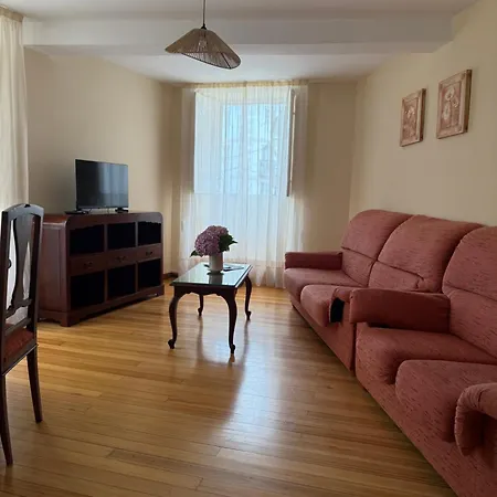 Vivienda Restaurada En El Casco Historico De Σπίτι διακοπών *